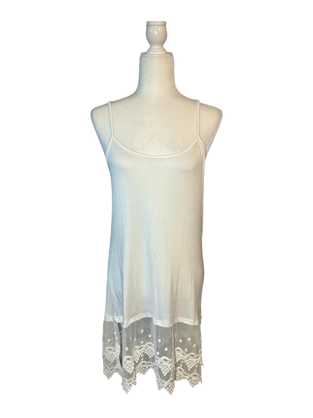 Go Fish Lace Trim Camisole Slip – Women’s Large NWT Off-White Layering Tank
